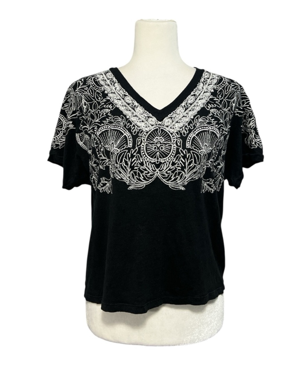 MAJE Embroidered Linen V-neck Blouse
